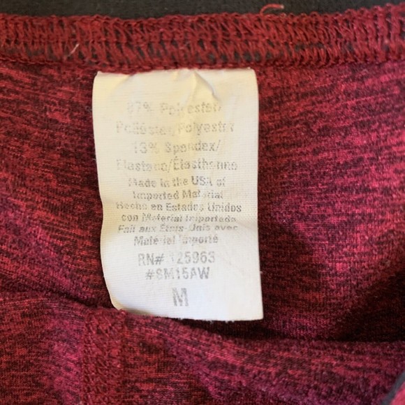 Beyond Yoga Capri Leggings Crimson Red Space Dye size M Cropped Athletic - Picture 7 of 10